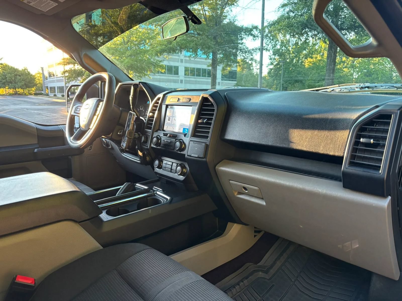 Used 2019 Ford F150 XL w/ Equipment Group 101A Mid AWD/4WD image 19