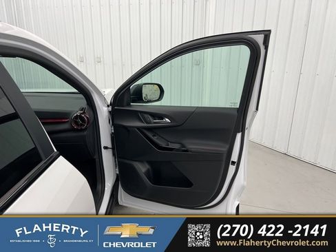 Used 2025 Chevrolet Equinox RS w/ Safety and Technology Package image 14