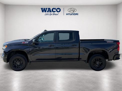 Used 2024 Chevrolet Silverado 1500 LT Trail Boss w/ Convenience Package II AWD/4WD image 4