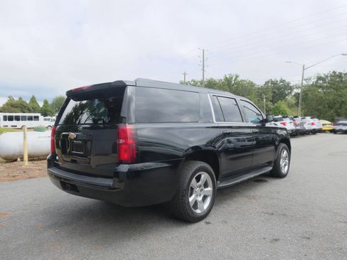 Used 2015 Chevrolet Suburban LT w/ Max Trailering Package image 5