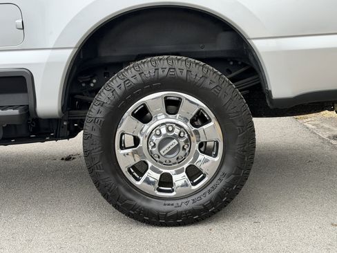 Used 2024 Ford F350 Lariat w/ Lariat Ultimate Package image 11