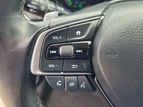 Used 2022 Honda Accord Touring image 18