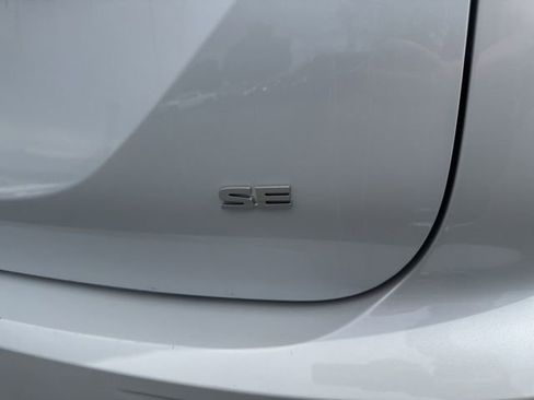 Used 2025 Mitsubishi Outlander SE AWD/4WD image 10