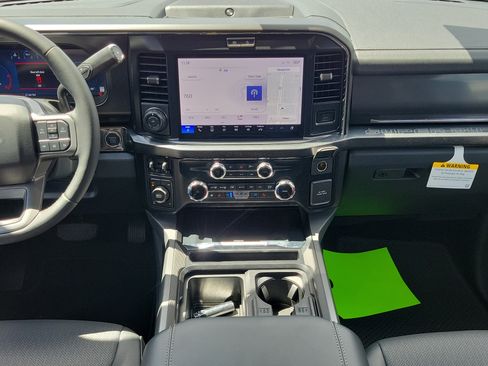 New 2026 Ford F250 Lariat w/ Black Appearance Package AWD/4WD image 11