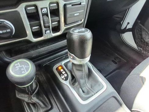 Used 2024 Jeep Wrangler Unlimited Sport AWD/4WD image 7
