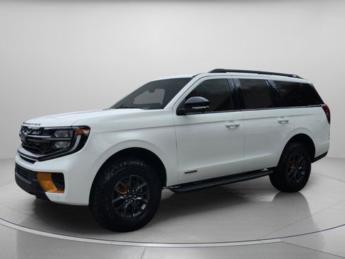 New 2026 Ford Expedition Tremor image 2