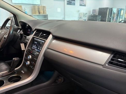 Used 2014 Ford Edge SEL w/ Equipment Group 205A image 32