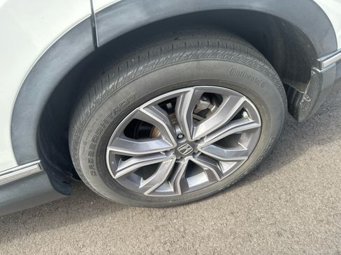 Used 2022 Honda CR-V Touring image 4