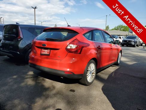 Used 2012 Ford Focus SEL FWD image 4