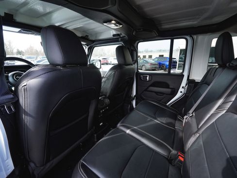 Used 2023 Jeep Wrangler Unlimited Sahara w/ Cold Weather Group image 35