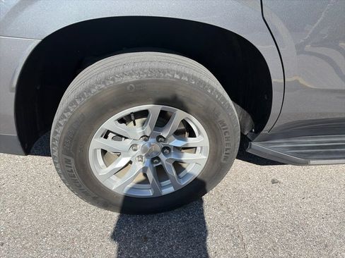 Used 2021 Chevrolet Tahoe LS RWD image 8