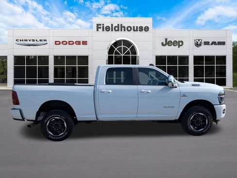Used 2026 RAM 2500 Laramie AWD/4WD image 10