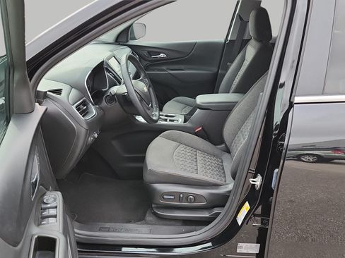 Used 2024 Chevrolet Equinox LT FWD image 11