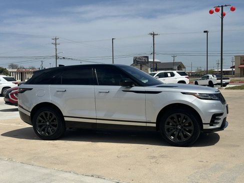 Used 2021 Land Rover Range Rover Velar R-Dynamic S image 4