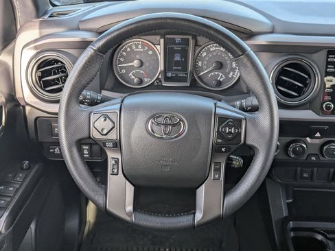Used 2023 Toyota Tacoma TRD Off-Road image 19