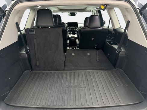 Used 2024 Toyota Grand Highlander PLATINUM image 23