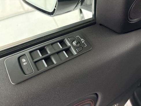 Used 2023 Land Rover Discovery Sport SE R-Dynamic AWD/4WD image 27