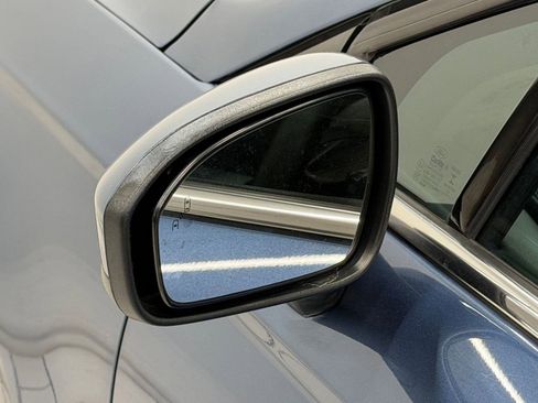 Used 2019 Ford Fusion SE FWD image 31