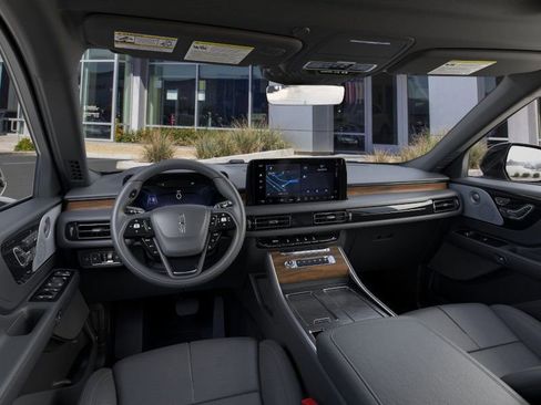 New 2026 Lincoln Aviator Reserve image 9