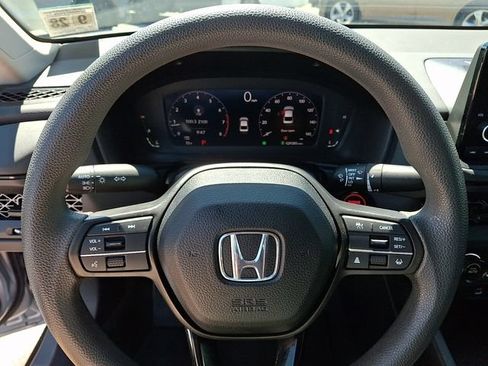 Used 2023 Honda Accord LX image 18