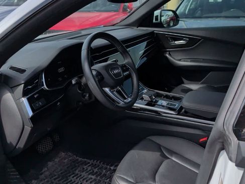 Used 2021 Audi Q8 Premium Plus w/ Premium Plus Package AWD/4WD image 2