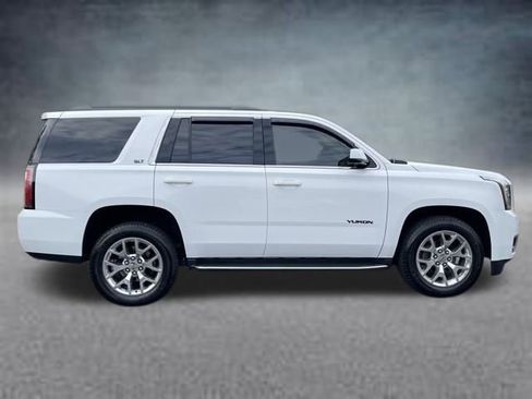 Used 2017 GMC Yukon SLT image 4