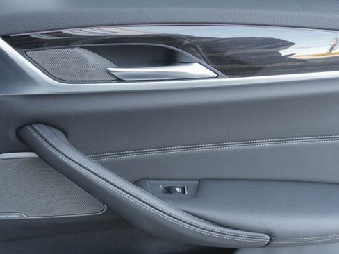 Certified 2023 BMW 540i xDrive w/ Executive Package image 33