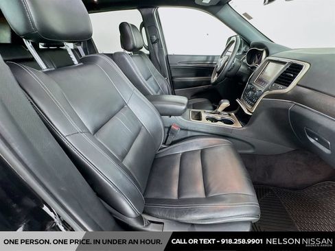 Used 2016 Jeep Grand Cherokee Limited RWD image 29