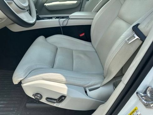 Used 2021 Volvo XC60 T5 Inscription w/ Protection Package FWD image 7