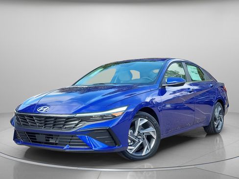 New 2026 Hyundai Elantra Limited image 2