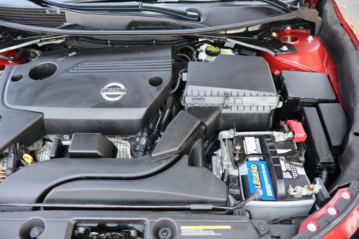 Used 2014 Nissan Altima 2.5 S FWD image 39