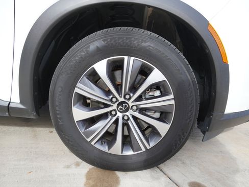 Used 2023 INFINITI QX60 Pure image 10