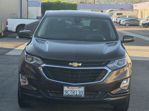 Used 2020 Chevrolet Equinox LT FWD image 2