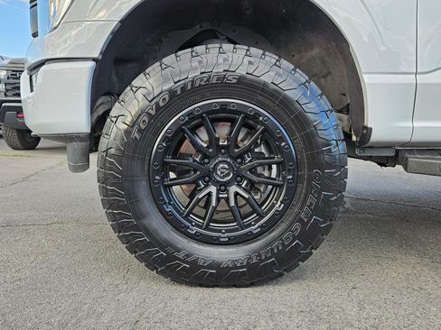 Used 2021 Ford F150 Lariat w/ Equipment Group 502A High AWD/4WD image 13