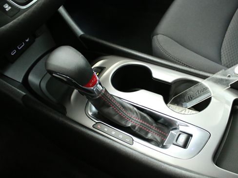 Used 2024 Chevrolet Malibu RS w/ LPO, Floor Liner Package FWD image 21