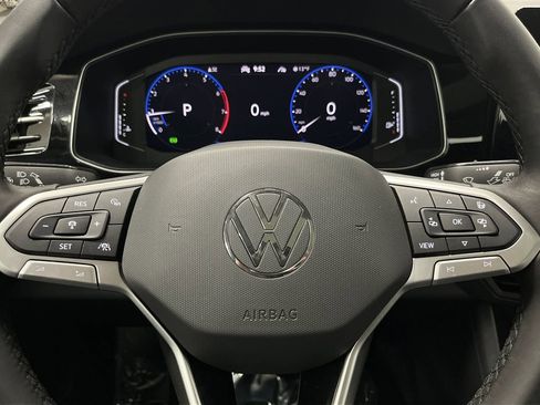 Used 2025 Volkswagen Jetta SEL image 16