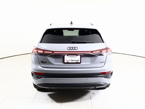 Used 2024 Audi Q4 e-tron Premium Plus image 15