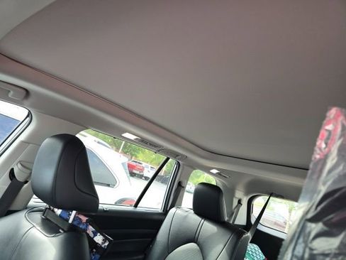 Used 2024 Toyota Grand Highlander FWD image 17