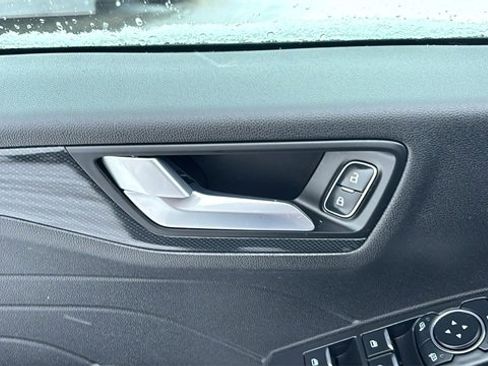 Used 2024 Ford Escape ST-Line image 8