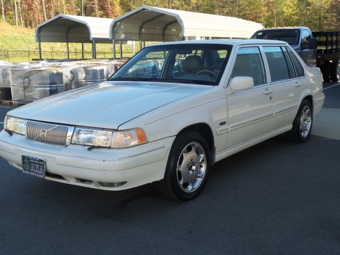 Used 1997 Volvo 960 Sedan image 76