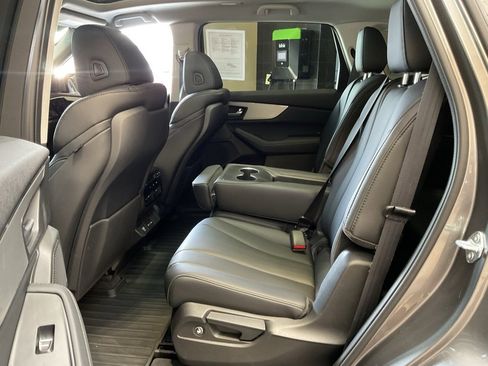 Certified 2025 Acura MDX SH-AWD image 26