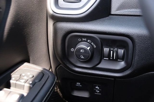 Used 2026 RAM 1500 Laramie AWD/4WD image 20