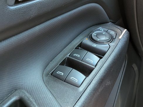 Used 2024 Chevrolet Equinox RS w/ RS Leather Package FWD image 23
