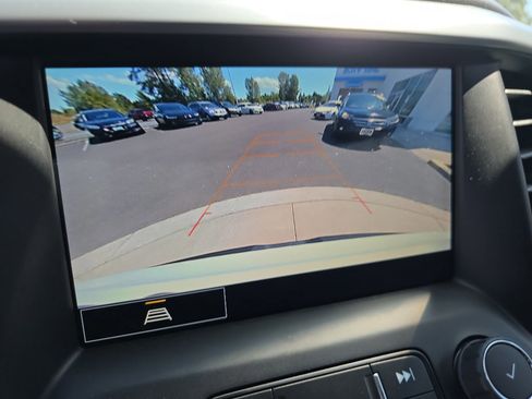 Used 2023 GMC Acadia SLT image 29