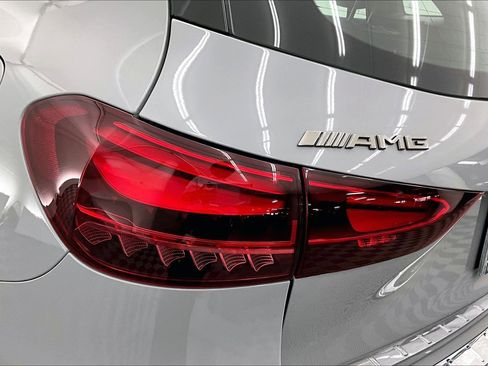 New 2026 Mercedes-Benz GLA 35 AMG 4MATIC image 12
