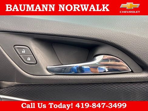 Used 2019 Chevrolet Cruze LT w/ Convenience Package FWD image 39