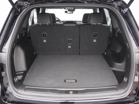 Used 2024 Jeep Grand Cherokee Limited w/ Black Appearance Package image 7