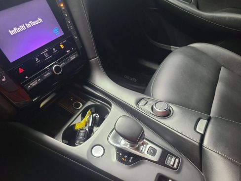 Used 2019 INFINITI QX50 Luxe w/ Navigation Package AWD/4WD image 27