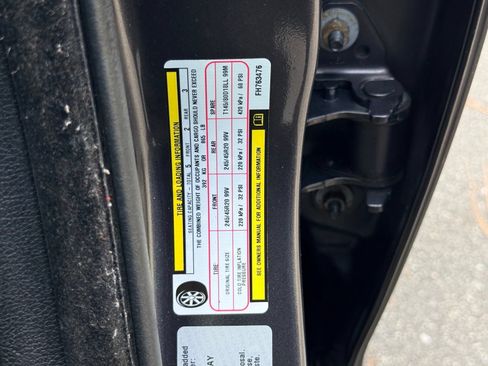 Used 2015 Chrysler 300 S RWD image 59
