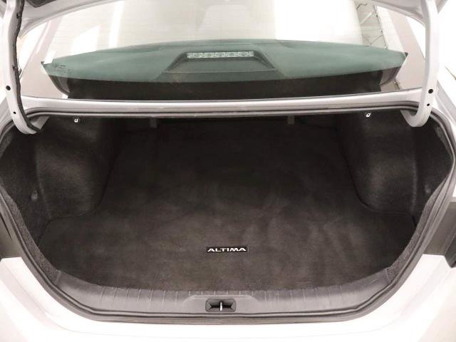 Used 2025 Nissan Altima 2.5 SV FWD image 38
